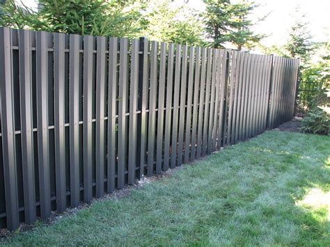 Aluminum Privacy Fence | Vinyl Privacy Fence