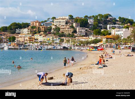 Platja de Port de soller, beach, Port de Soller, Mallorca, Balearic islands, Spain Stock Photo ...