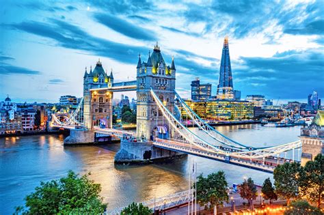 Tower Bridge in London - A Unique Bridge and Iconic Landmark in the Heart of London – Go Guides