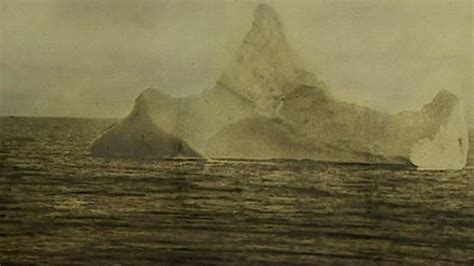 Photo of iceberg that may have sunk the Titanic to be auctioned - BBC News