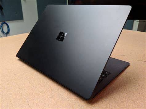 Microsoft Surface Laptop 2 review: A once-great laptop now is merely good | PCWorld