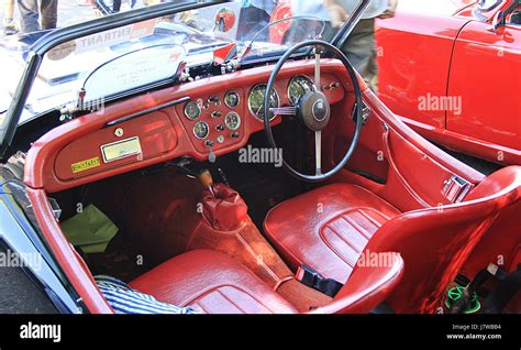 1953 Triumph TR2 interior Stock Photo - Alamy