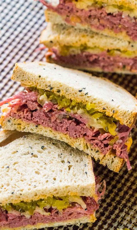 Jewish Corned Beef Sandwich Recipe | Besto Blog