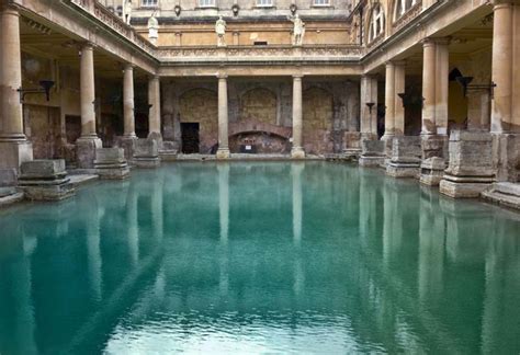 Roman Baths - Bath UK Tourism, Accommodation, Restaurants & Whats On