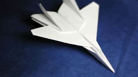 How to Make a Fast Paper Airplane: 15 Steps (with Pictures)