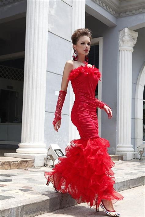 Stuning Mermaid Strapless Red Organza Ruffle Feather Evening Prom Dress