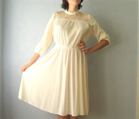 The Karen Carpenter Dress by 1919vintage on Etsy