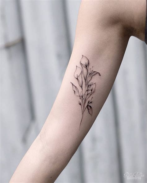 Small Calla Lily Flower Tattoo - Viraltattoo