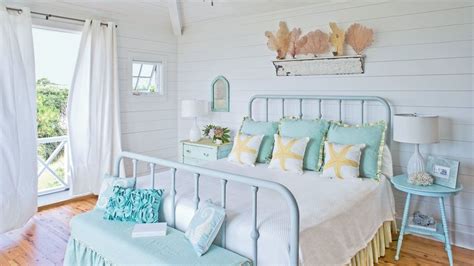 40 Beach Themed Bedroom Ideas To Take You Away