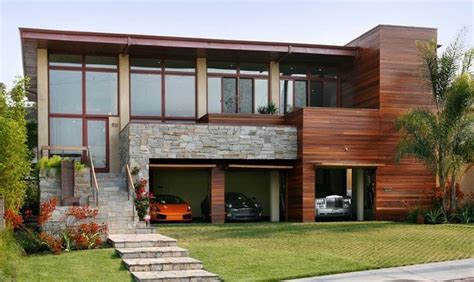 Modern House Architecture with Cool Garage Ideas