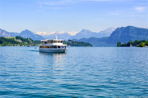 Lake Zurich, Zurich: How To Reach, Best Time & Tips