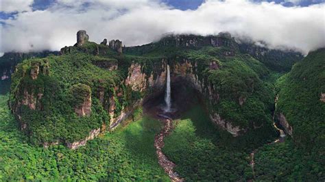 Angel Falls Venezuela Wallpapers - Top Free Angel Falls Venezuela Backgrounds - WallpaperAccess