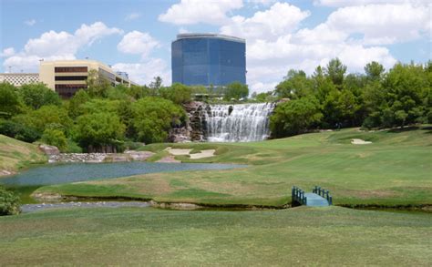 Wynn Golf Club Review - Golf Top 18