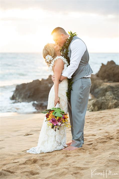 An Elopement Vibe ~ Jamie & Zachary's Maui Beach Wedding