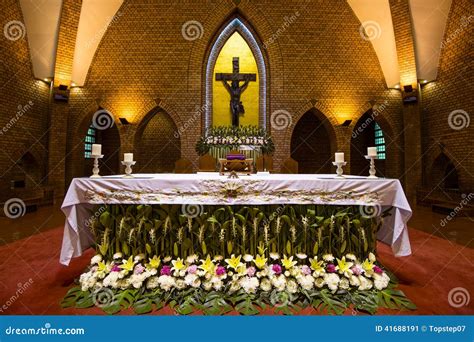 Beautiful Altars Of Catholic Church In Thailand Stock Image - Image: 41688191