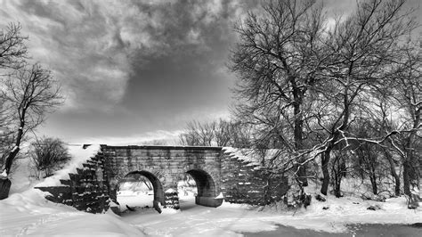 Creating a dramatic black and white landscape | Photofocus