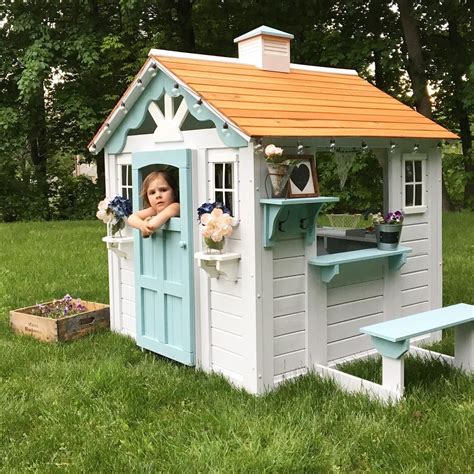 Diy Childrens Outdoor Playhouse