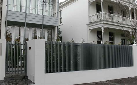 Slat Fencing Melbourne | Aluminium Slat Fences – Dolphin Fencing