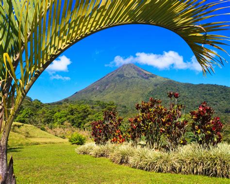 Which Costa Rica Volcanoes Can You Climb? - Adventure Vacation in Costa Rica | Honeymoon ...