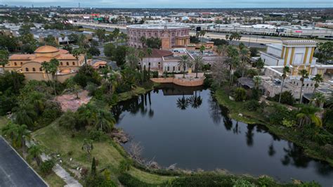 The Holy Land Experience | 20+ Photos | Abandoned Florida