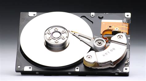 Internal Hard Drive vs. External Hard Drive | How to Archive