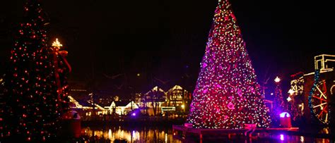 Dollywood Christmas Schedule 2021