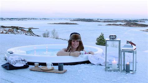 Enjoying Your Hot Tub: 5 Tips For The Winter | Viking Spas | Hot Tubs