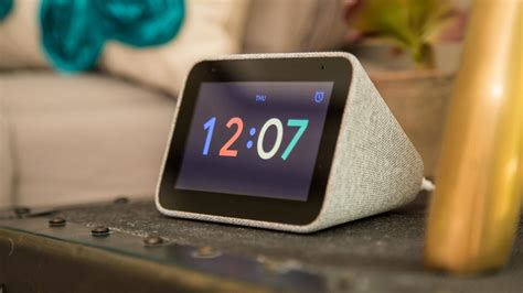 Lenovo Smart Clock review: Google Assistant and a touchscreen help make a better alarm clock - CNET