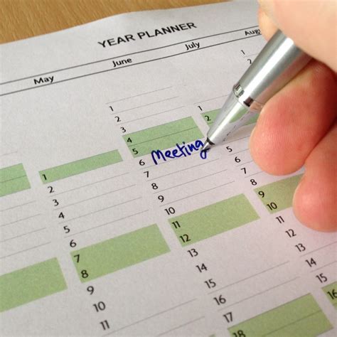 2025 Year Planner Calendar download for A4 or A3 print – Infozio