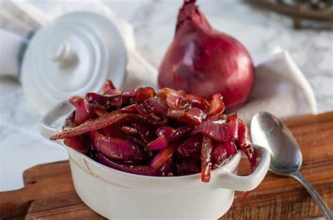 Caramelized Sweet Red Onion Relish Recipe - Your Guardian Chef