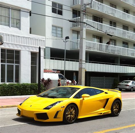 Yellow Lamborghini Gallardo on Ocean Drive | Exotic Cars on the Streets of Miami