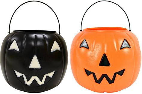 $0.60 Plastic Pumpkin Pails + FREE Pickup (Today Only)