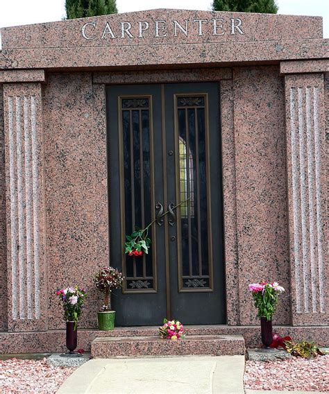 Karen Carpenter Grave Photograph by Jeff Lowe