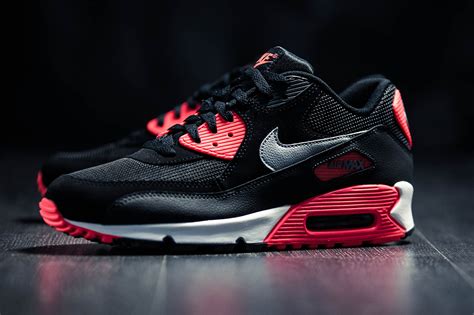 Nike Air Max 90 Essential "Infrared" | HYPEBEAST