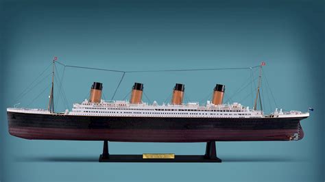 Titanic 1:200 scale metal model kit, Agora Models