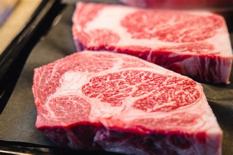 5 Best Marbled Steak Cuts Ranked & How to Cook | KitchenTeller