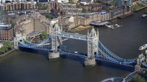 Tower Bridge in London HD desktop wallpaper : Widescreen : High Definition : Fullscreen