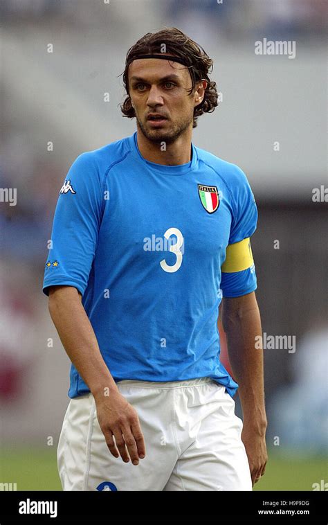 PAOLO MALDINI ITALY & AC MILAN FC IBARAKI KASHIMA STADIUM IBARAKI Stock Photo: 126341196 - Alamy