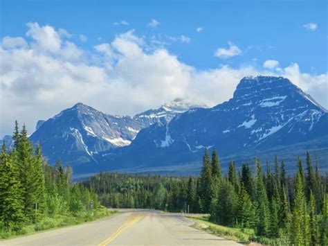 6,600+ Canada Road Trip Summer Stock Photos, Pictures & Royalty-Free Images - iStock