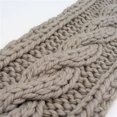 Ravelry: artifax's Insanely Easy Cable Scarf