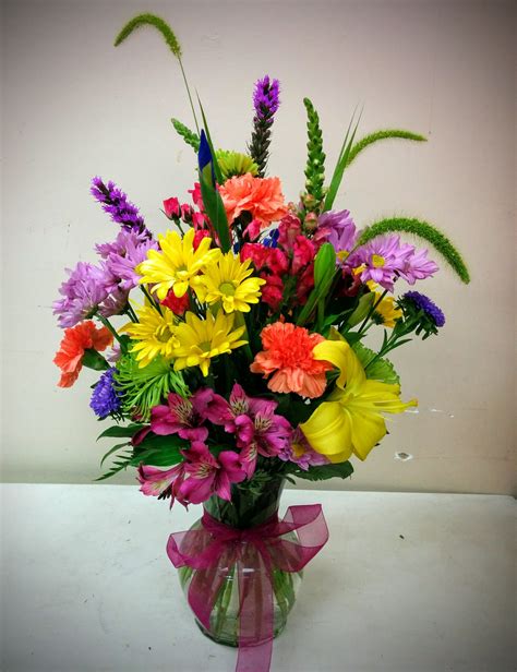 Add some pep to your home this summer! | Spring flower arrangements, Summer flower arrangements ...