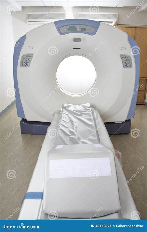 MRT Machine For Magnetic Resonance Imaging Stock Images - Image: 32870874