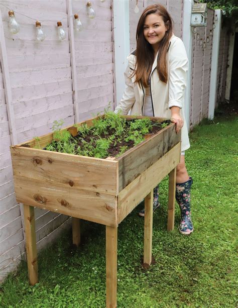 How to make a raised garden bed with legs! - Dainty Dress Diaries