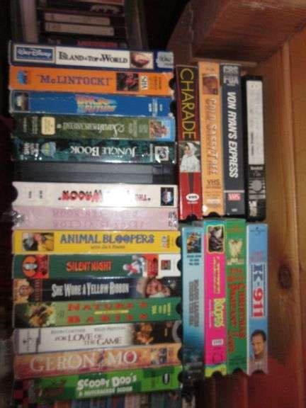 VHS Movies, Geronimo, Animal Bloopers, Scooby Doo, Zoo Life, Ghost, Iron Eagle, Apollo 13, Jesse ...