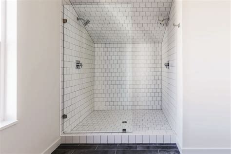 Schluter®-KERDI-SHOWER-KIT | Shower & Tub Kits | Schluter