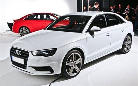 Discontinued Audi A6 Hybrid Features & Specs | Zigwheels