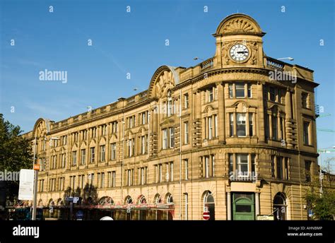 Victoria Train Station Manchester Stock Photo - Alamy