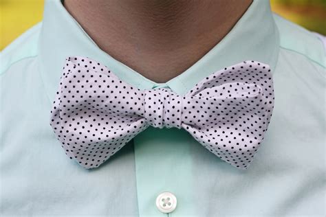 Bow Tie Tutorial · How To Make A Bow Tie · Sewing on Cut Out + Keep · How To by M.e.