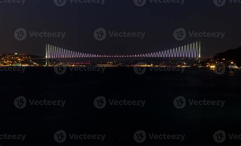 Istanbul Bosphorus Bridge 11150023 Stock Photo at Vecteezy