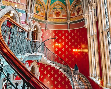 Magical St Pancras Hotel Staircase In London & Harry Potter Guide (2025)!